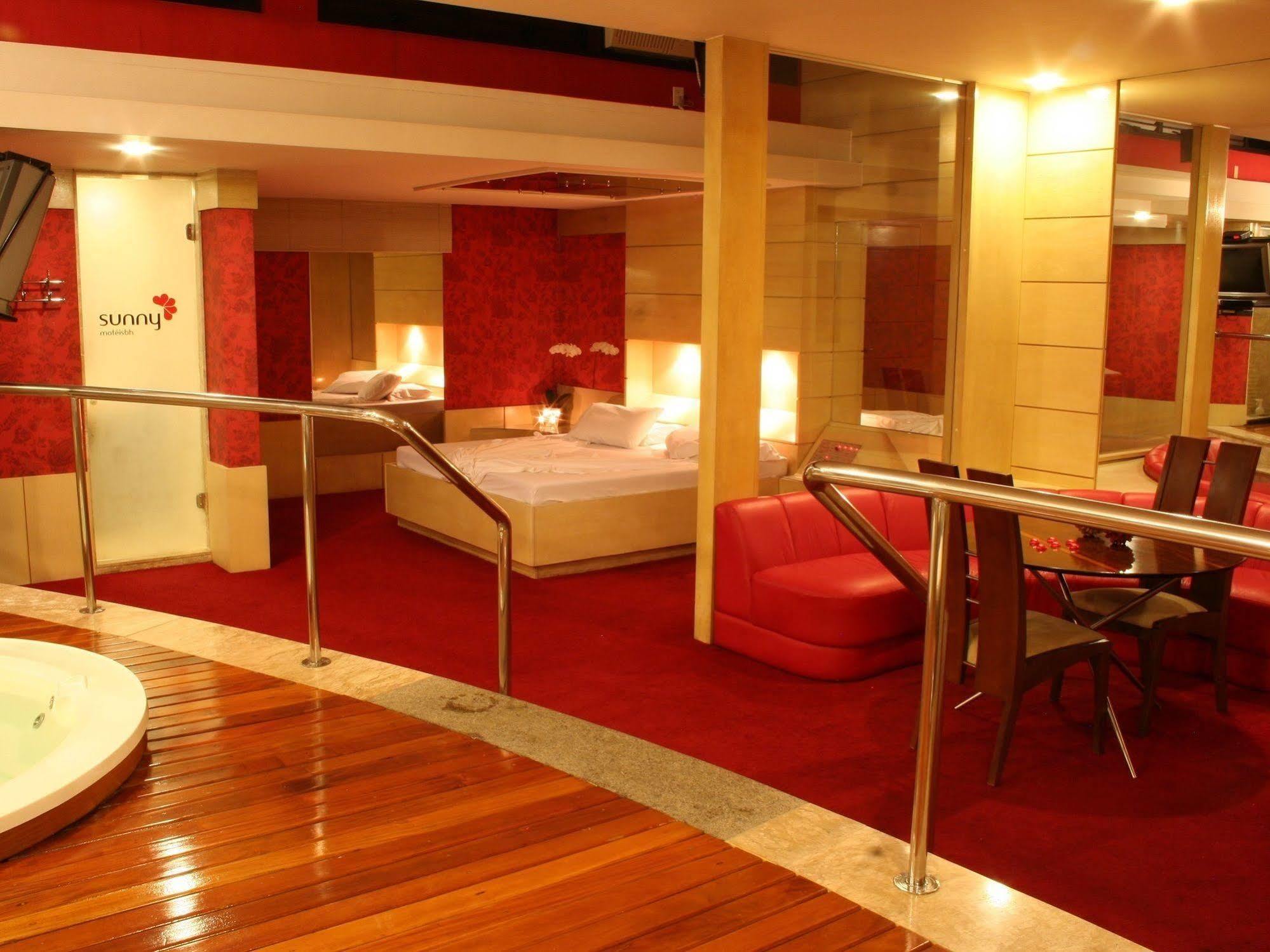Motel Sunny (Adults Only) Белу-Оризонти Экстерьер фото