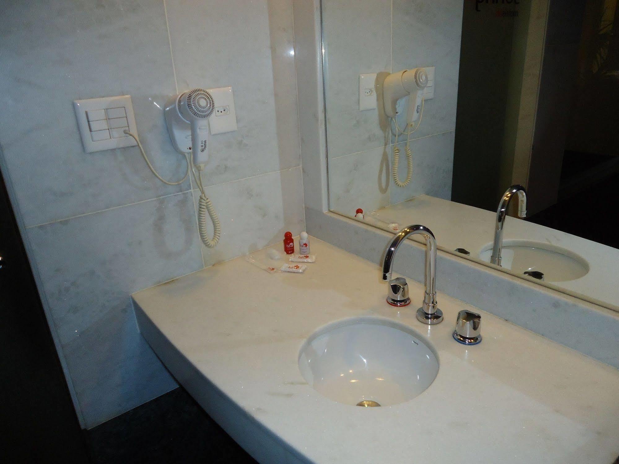 Motel Sunny (Adults Only) Белу-Оризонти Экстерьер фото